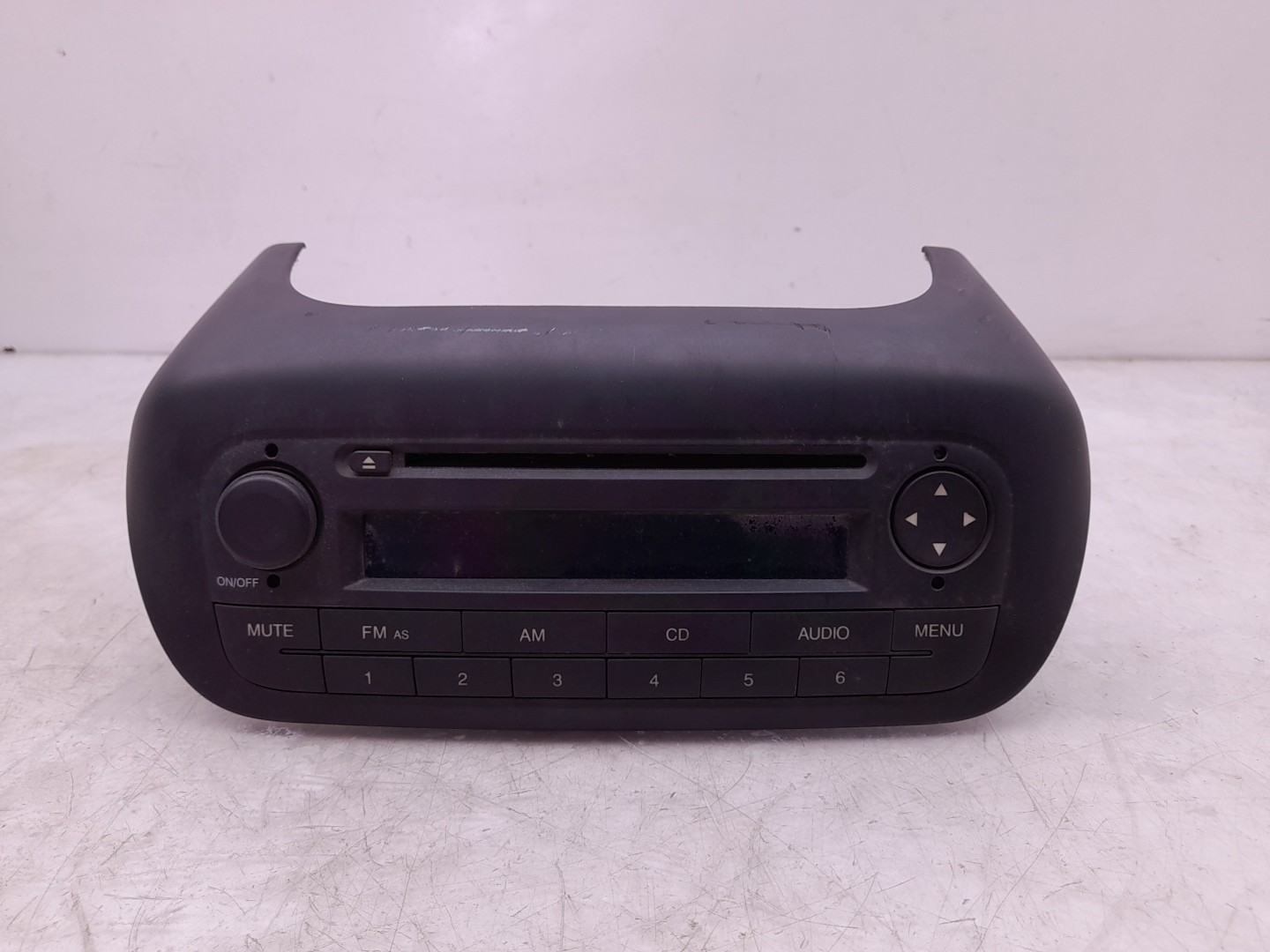 Radio / Autoradio FIAT Fiorino Furgão/Combi (225_) Imagem-0