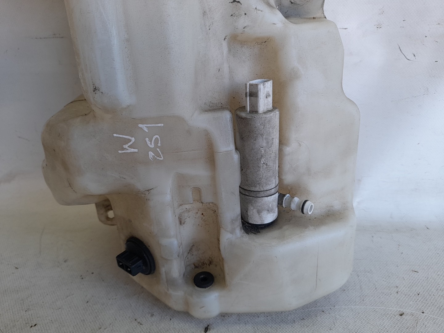 Réservoir lave-glace MERCEDES-BENZ Classe R (W251, V251) Imagem-2