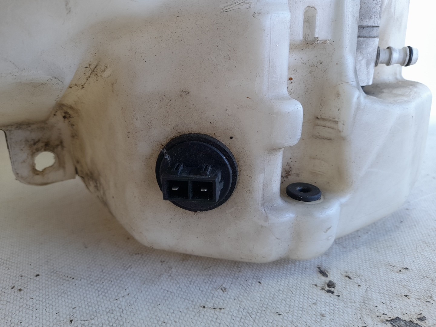Réservoir lave-glace MERCEDES-BENZ Classe R (W251, V251) Imagem-3