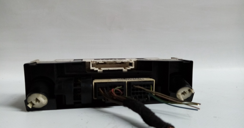 AC switch SEAT Ibiza IV (6J5, 6P1) Imagem-1