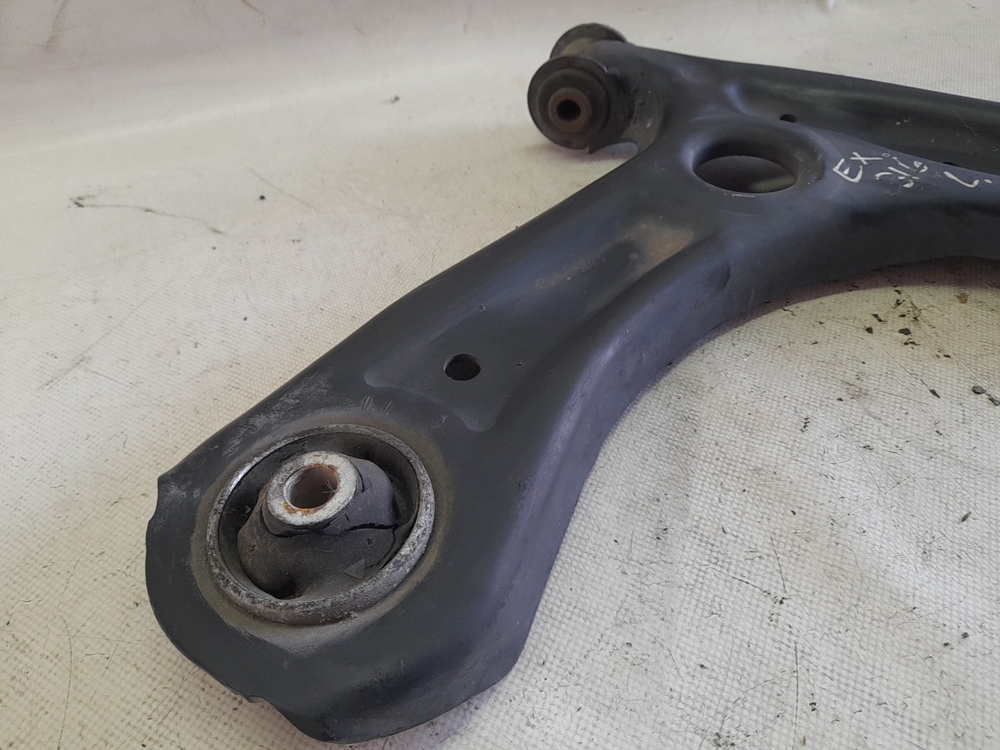 Bras de suspension Avant Droite SEAT Ibiza IV (6J5, 6P1) Imagem-1