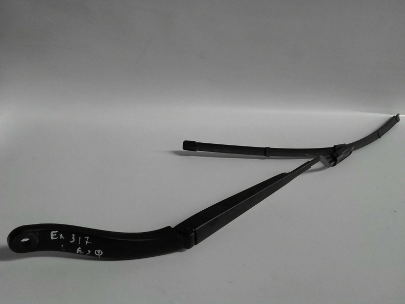 Windscreen wiper arm Left front