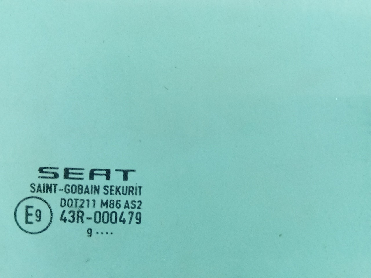 Vitre porte avant Droite SEAT Ibiza IV (6J5, 6P1) Imagem-1