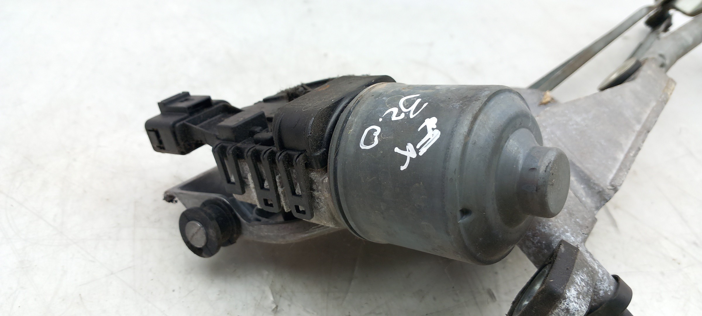 Essuie-glace moteur avant FORD Fiesta VI (CB1, CCN) Imagem-1