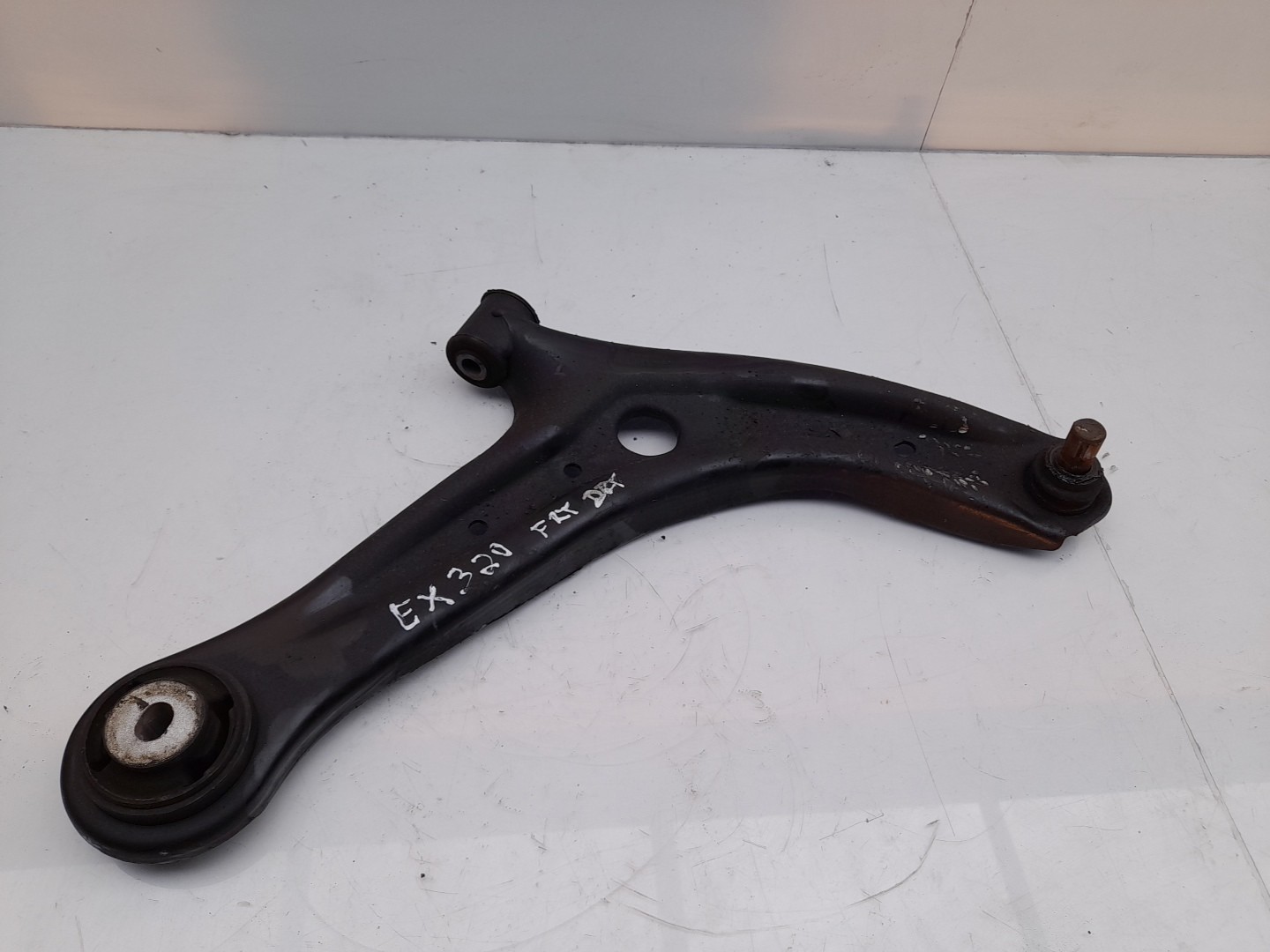 Right front suspension arm