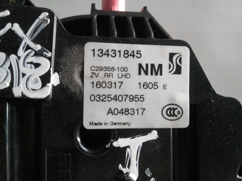 Rear Right Door Lock OPEL Corsa E Imagem-1