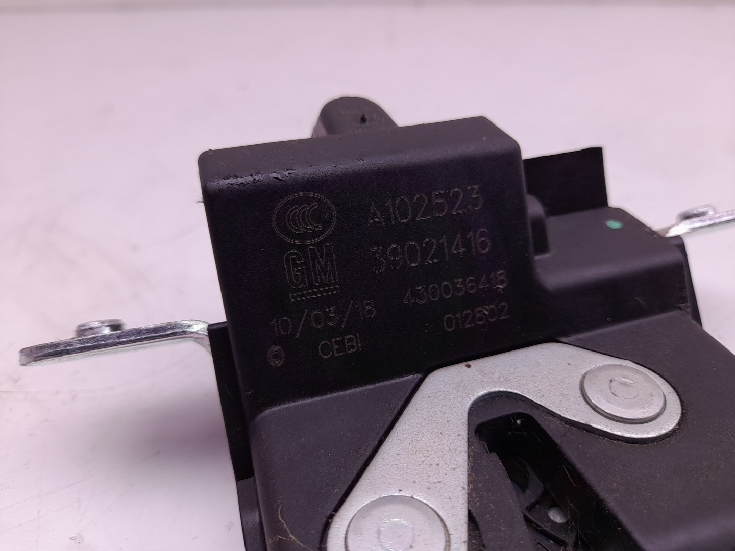 Tailgate Lock /Latch OPEL Astra K Imagem-1