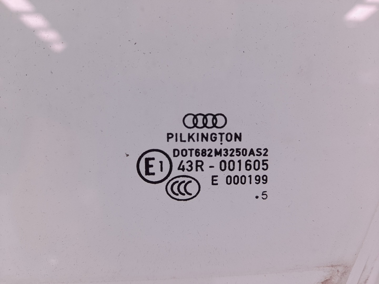 Left front door glass AUDI A4 (8K2, B8) Imagem-1