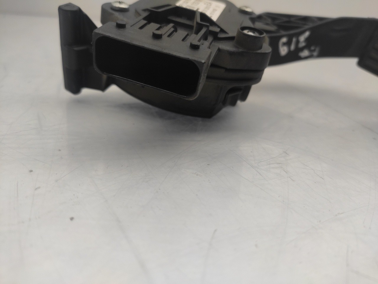 Pedal acelerador OPEL Astra J Imagem-2