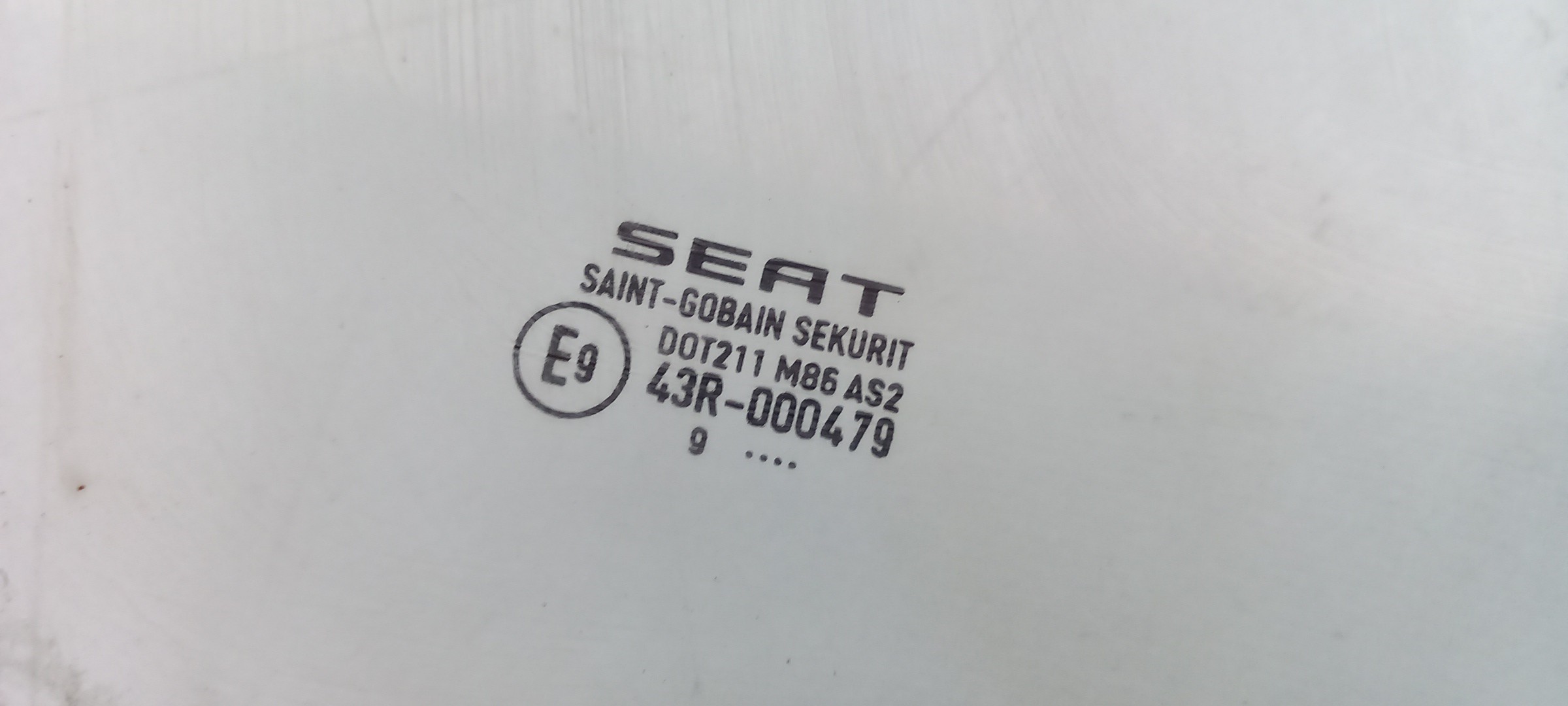 Vitre porte avant Droite SEAT Ibiza IV (6J5, 6P1) Imagem-1