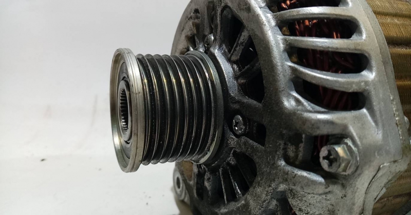 Alternador NISSAN Juke (F15) Imagem-1