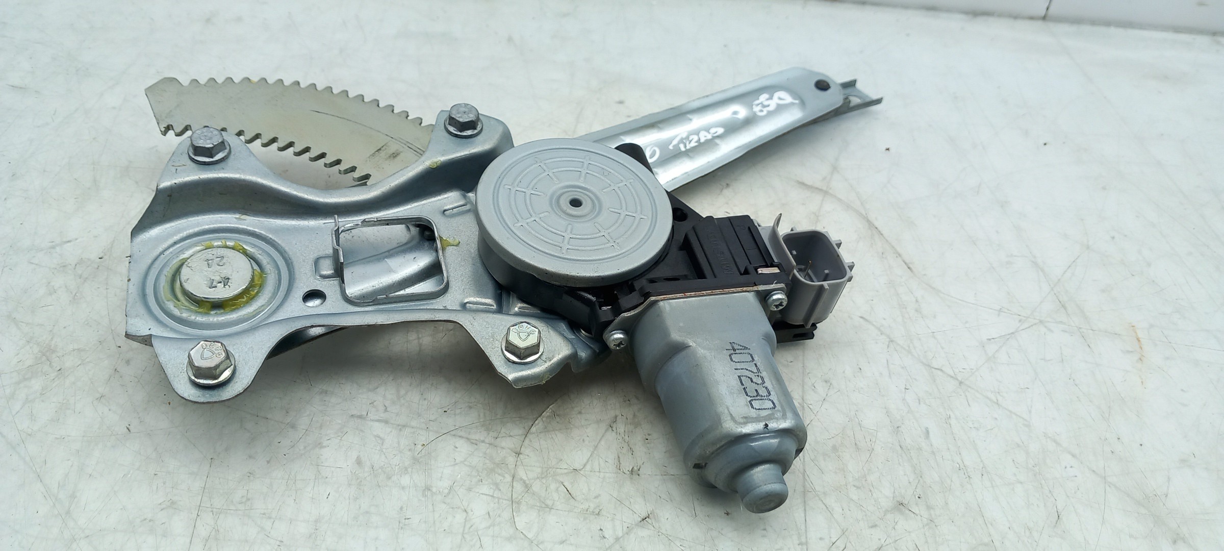 Left rear window regulator NISSAN Juke (F15) Imagem-1