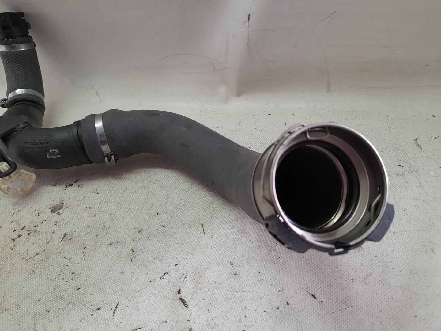 Tubo intercooler NISSAN Juke (F15) Imagem-2