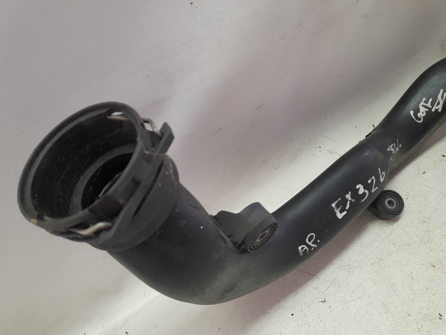 Tubo intercooler VOLKSWAGEN Golf V Variant (1K5) Imagem-2