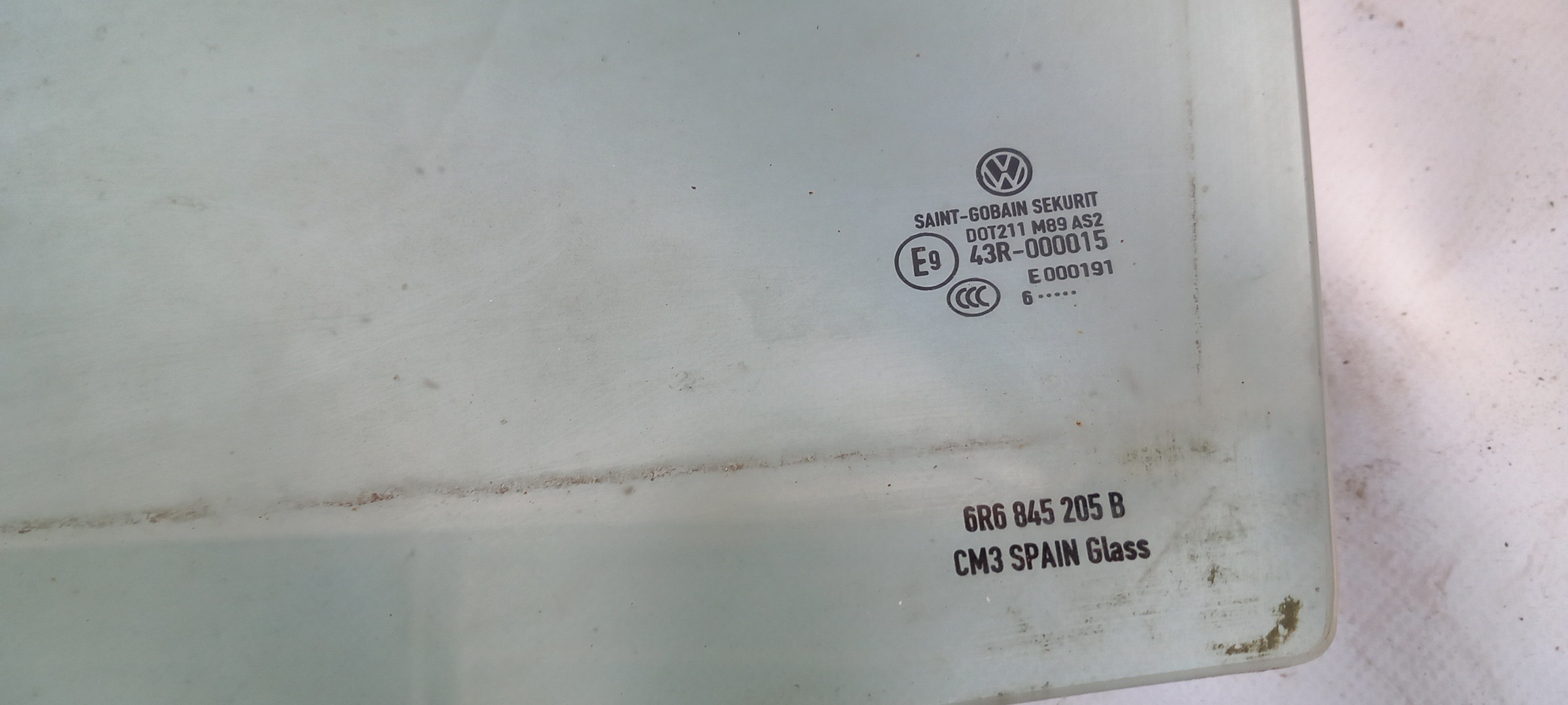 Vitre porte arrière gauche VOLKSWAGEN Polo (6R, 6C) Imagem-1
