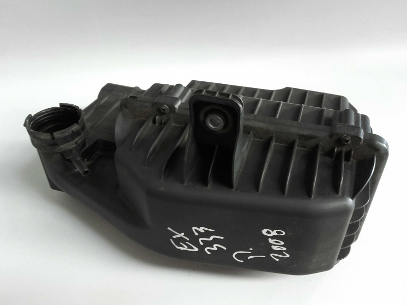 Air filter box