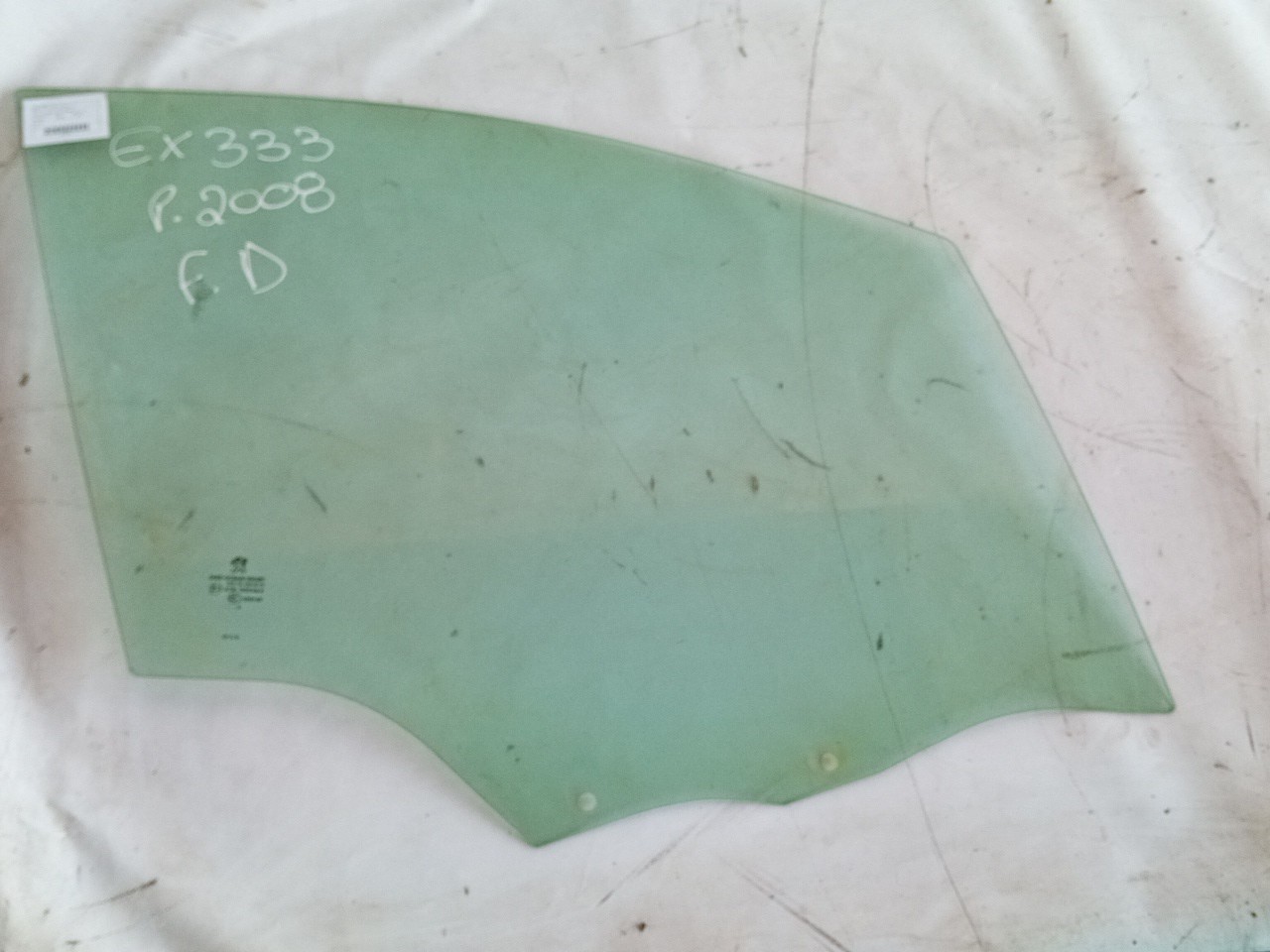 Vitre porte avant Droite