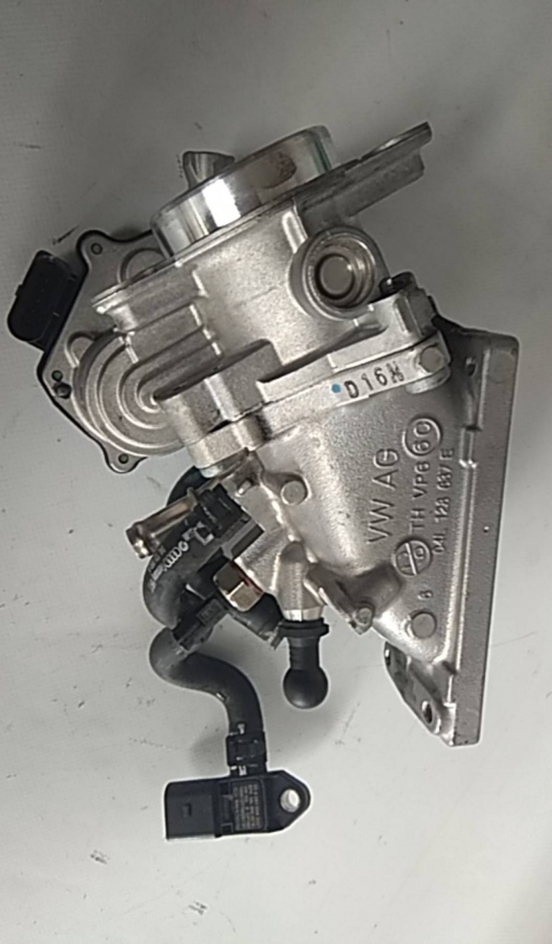 Boîtiers papillon AUDI A3 Sportback (8VA, 8VF) Imagem-3