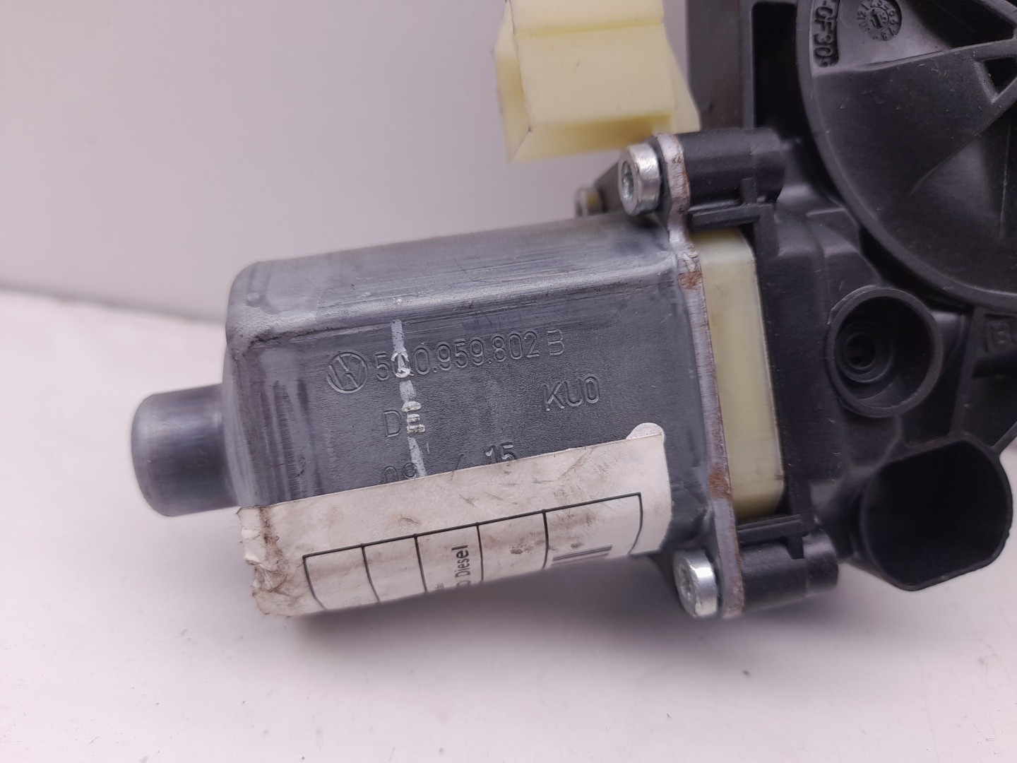 Moteur lève-vitre avant gauche AUDI A3 Sportback (8VA, 8VF) Imagem-1