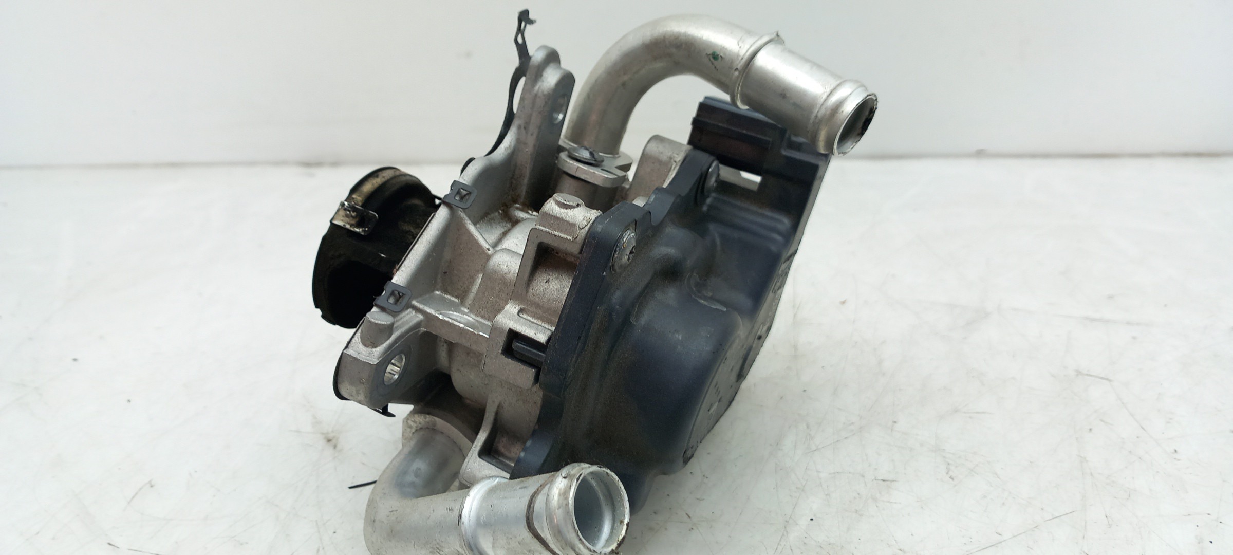 Valvola EGR AUDI A3 Sportback (8VA, 8VF) Imagem-1