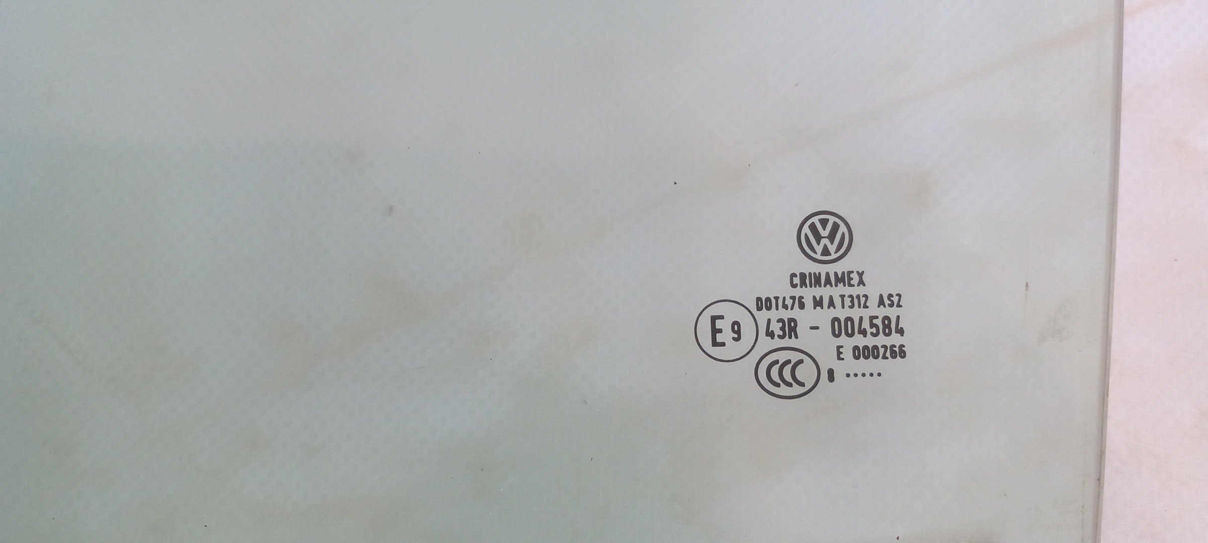 Vitre porte arrière gauche VOLKSWAGEN Golf V Variant (1K5) Imagem-1