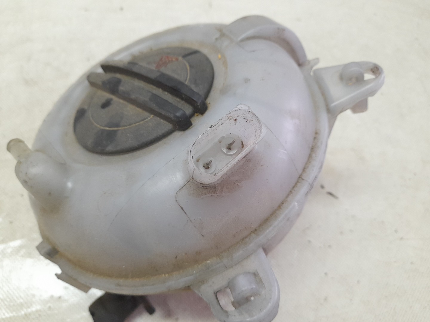 Réservoir/ Vase D'expansion De Liquide De Refroidissement AUDI A3 Sportback (8VA, 8VF) Imagem-1