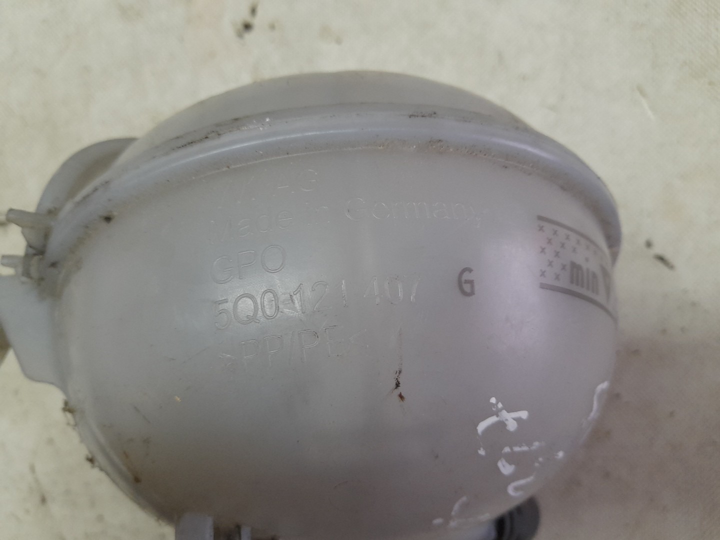 Réservoir/ Vase D'expansion De Liquide De Refroidissement AUDI A3 Sportback (8VA, 8VF) Imagem-2