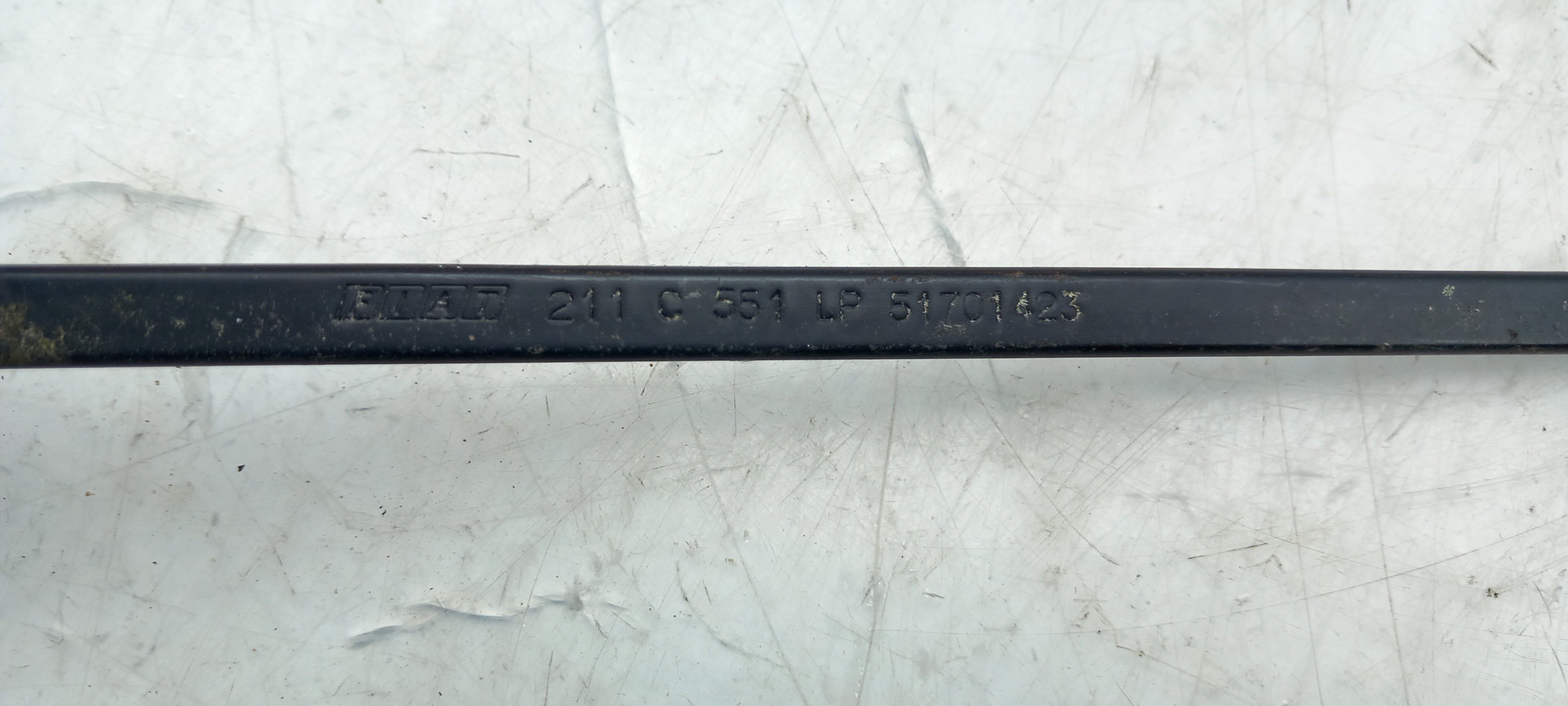 Brazo de limpiaparabrisas delantero derecho FIAT Punto Evo (199_) Imagem-1