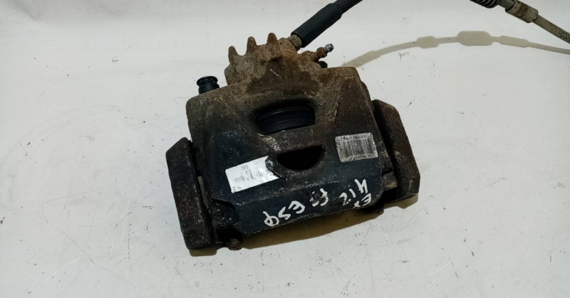 Pinça travão / maxila de travão frente esquerda