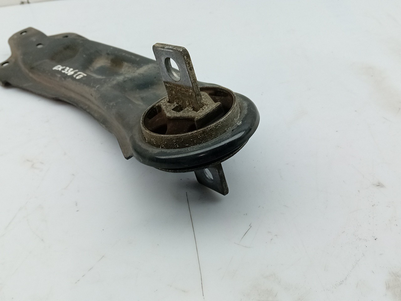 Brazo suspensión delantero izquierdo MERCEDES-BENZ GLA (X156) Imagem-1