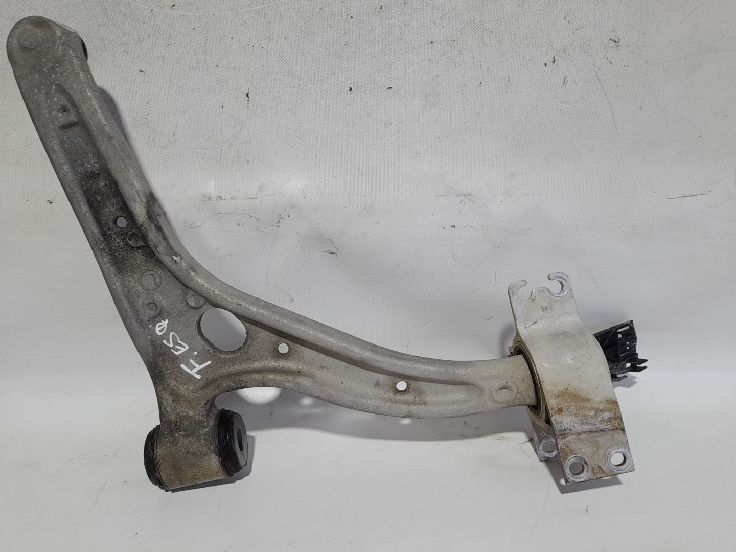 Brazo suspensión delantero izquierdo MERCEDES-BENZ GLA (X156) Imagem-1