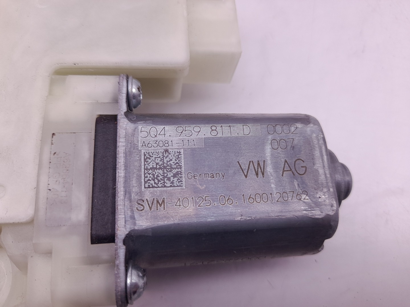 Motor vidro trás direito VOLKSWAGEN Golf VII (5G1, BQ1, BE1, BE2) Imagem-1