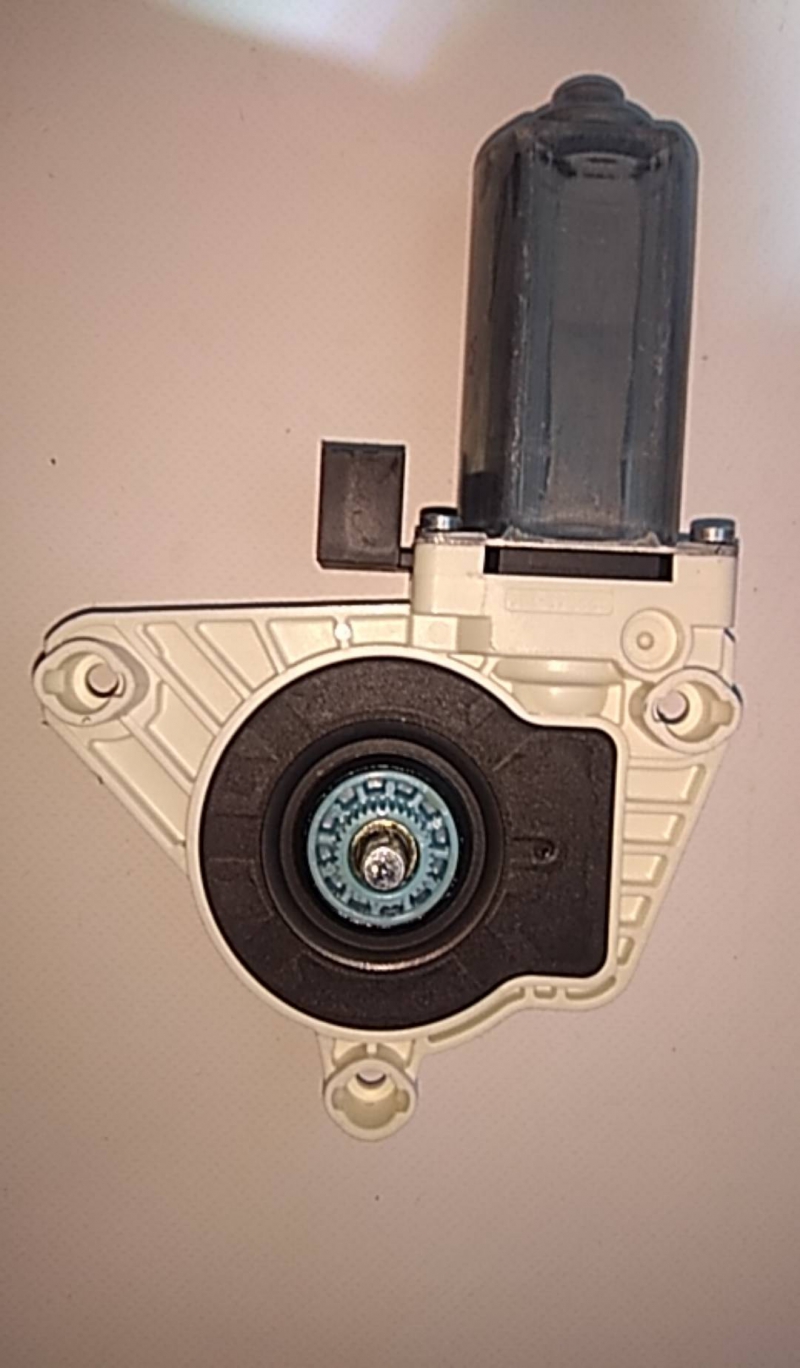 Motor vidro frente direito VOLKSWAGEN Golf VII (5G1, BQ1, BE1, BE2) Imagem-3