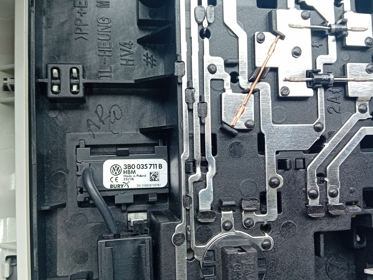 Plafonnier avant VOLKSWAGEN Golf VII (5G1, BQ1, BE1, BE2) Imagem-2