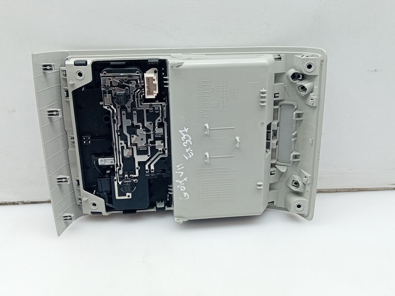 Plafonnier avant VOLKSWAGEN Golf VII (5G1, BQ1, BE1, BE2) Imagem-1