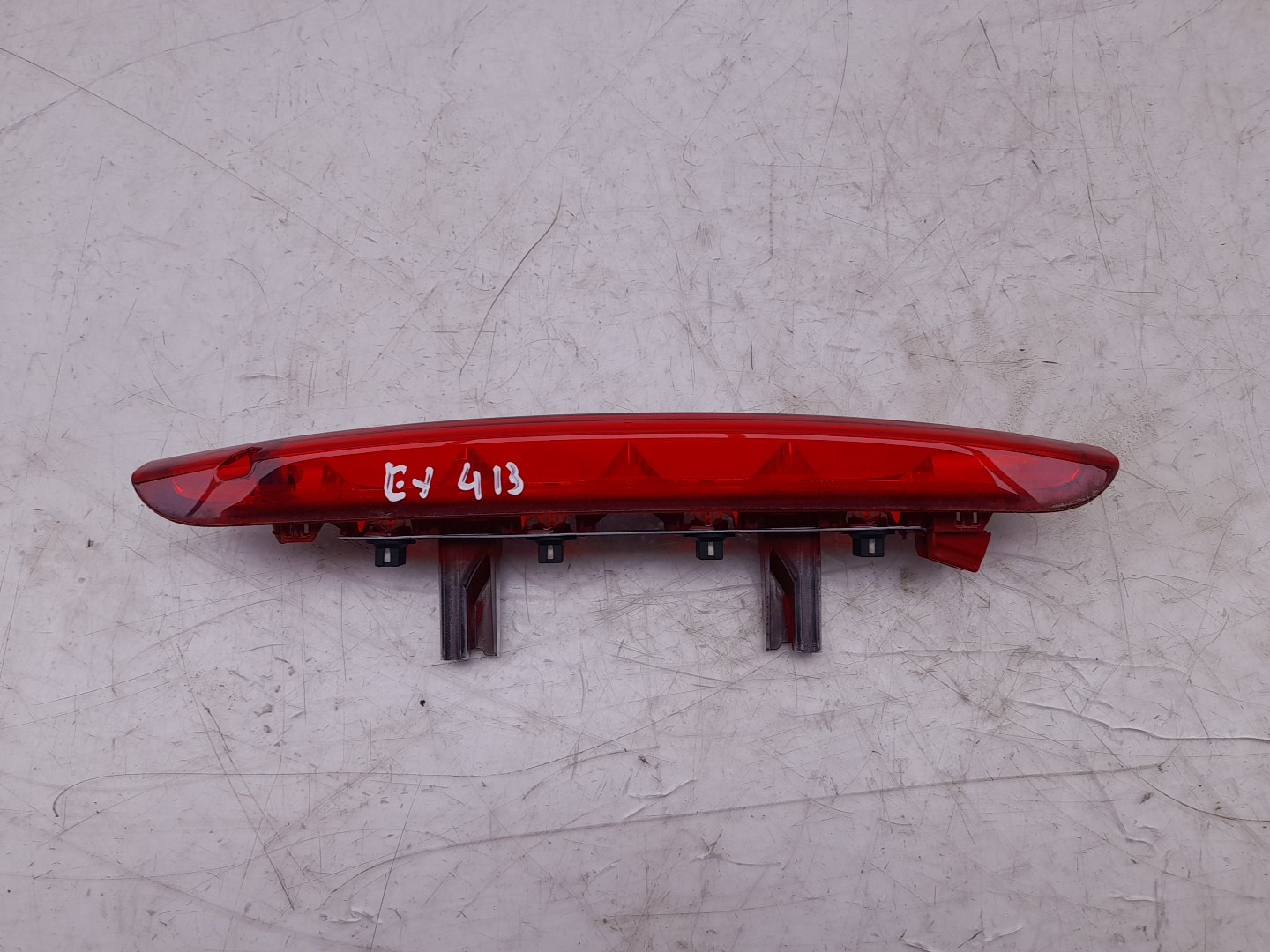 Additional stop light / 3rd stop light PEUGEOT 208 Imagem-1