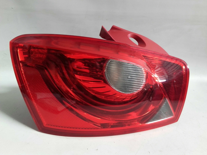 Feu arrière Gauche SEAT Ibiza IV (6J5, 6P1) Imagem-1