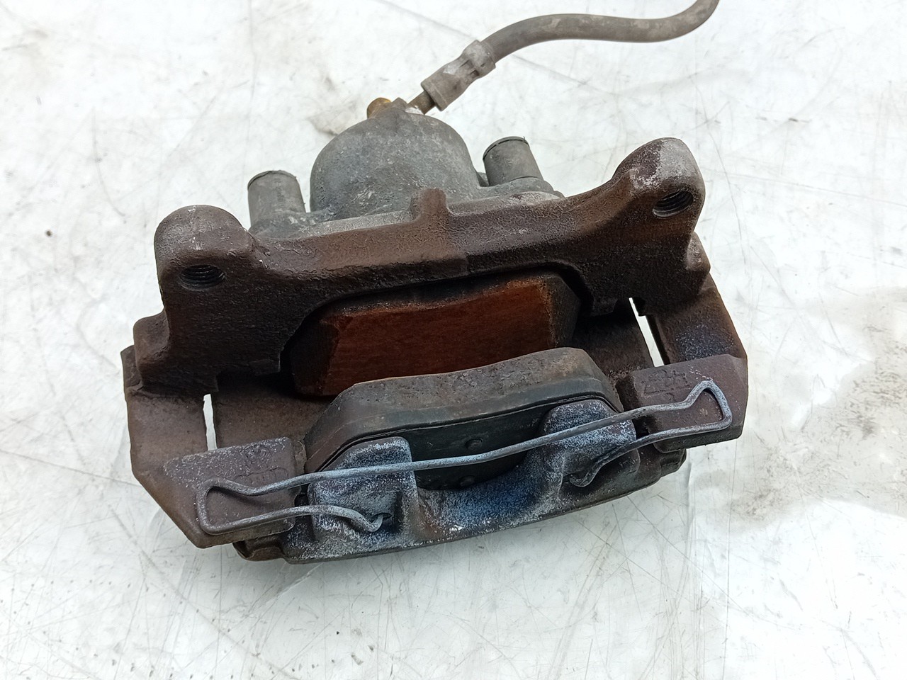 Pinza de freno Delantero Derecho VOLKSWAGEN Passat (3C2) Imagem-2
