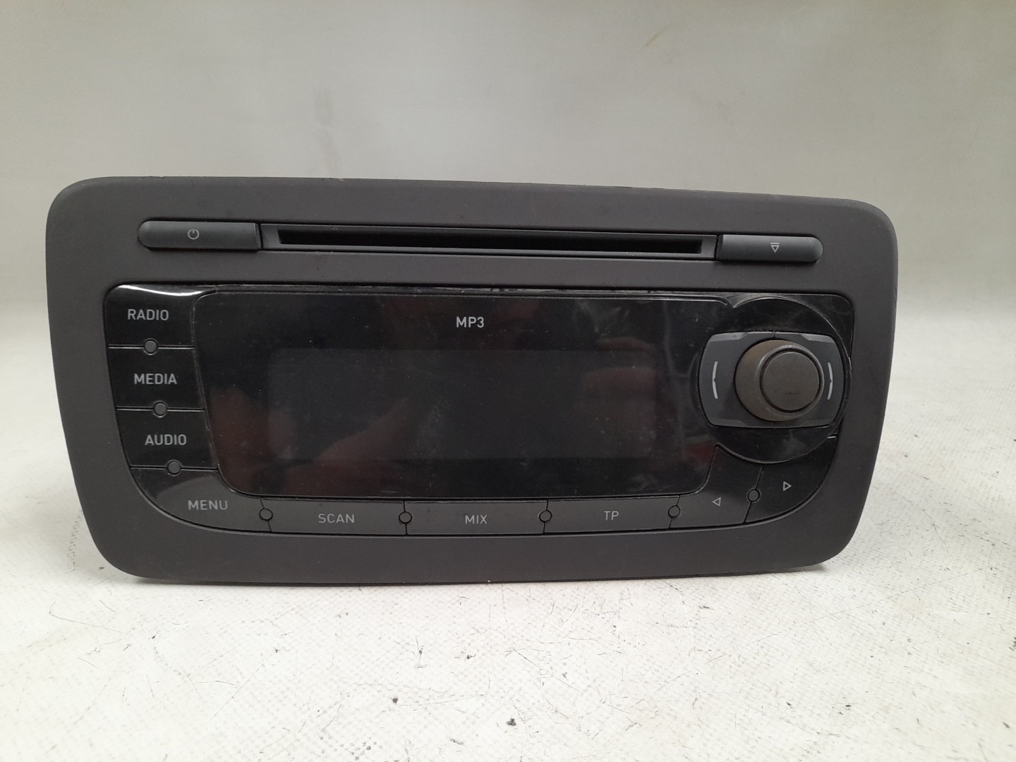 Radio / autorradio SEAT Ibiza IV (6J5, 6P1) Imagem-0