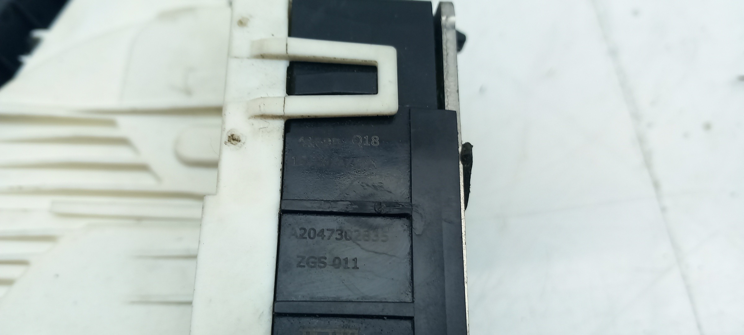 Rear Right Door Lock MERCEDES-BENZ Classe A (W176) Imagem-2