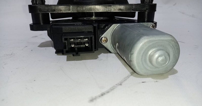Motor Elevalunas Trasero Derecho MERCEDES-BENZ Classe A (W176) Imagem-1