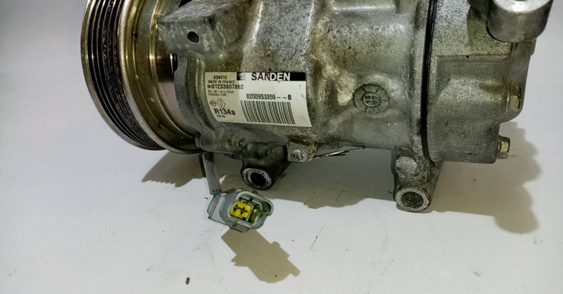 AC compressor MERCEDES-BENZ Citan Combi (415) Imagem-2