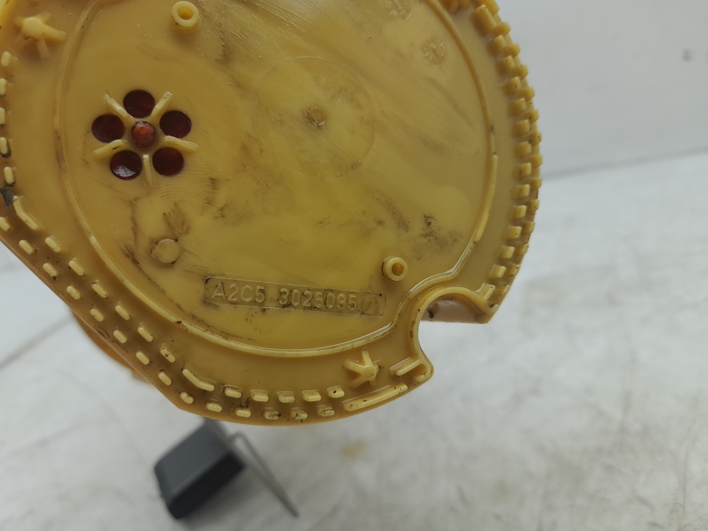 Fuel pump BMW 1 (E87) Imagem-2