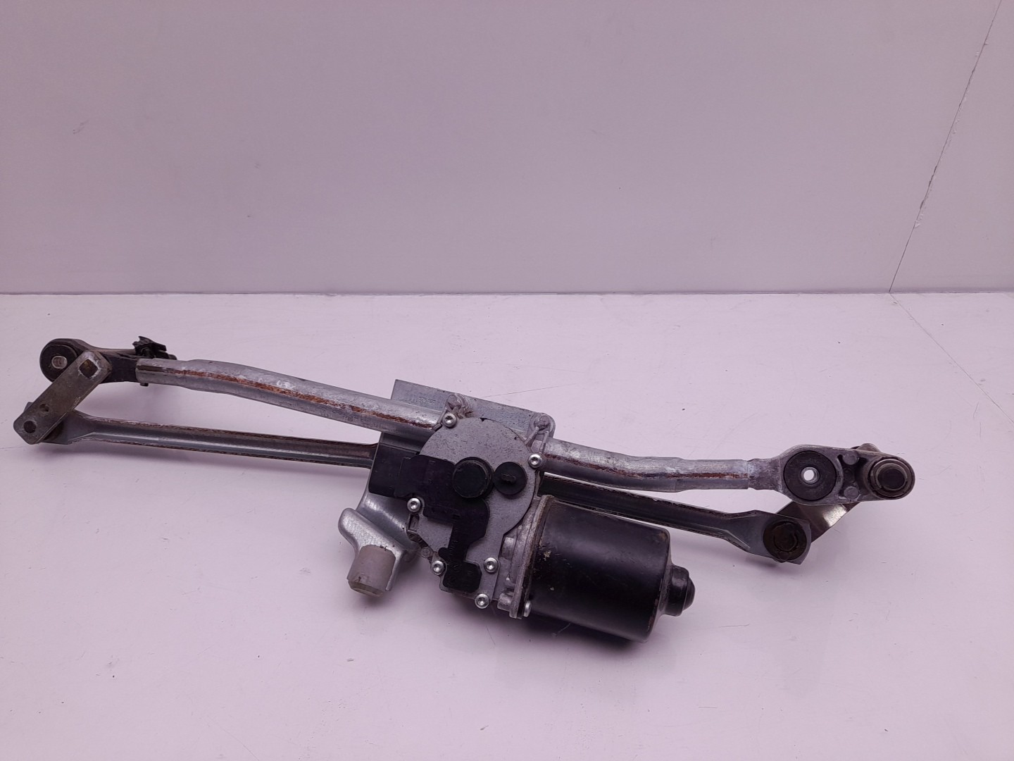 Motor limpiaparabrisas Frente BMW 1 (E87) Imagem-2