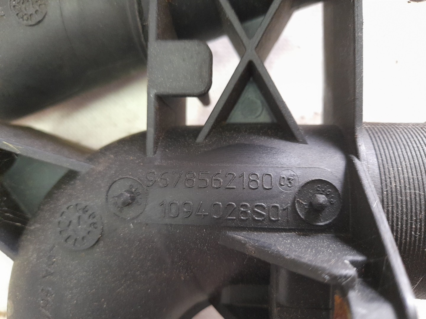 Tubo intercooler PEUGEOT 308 II Imagem-2