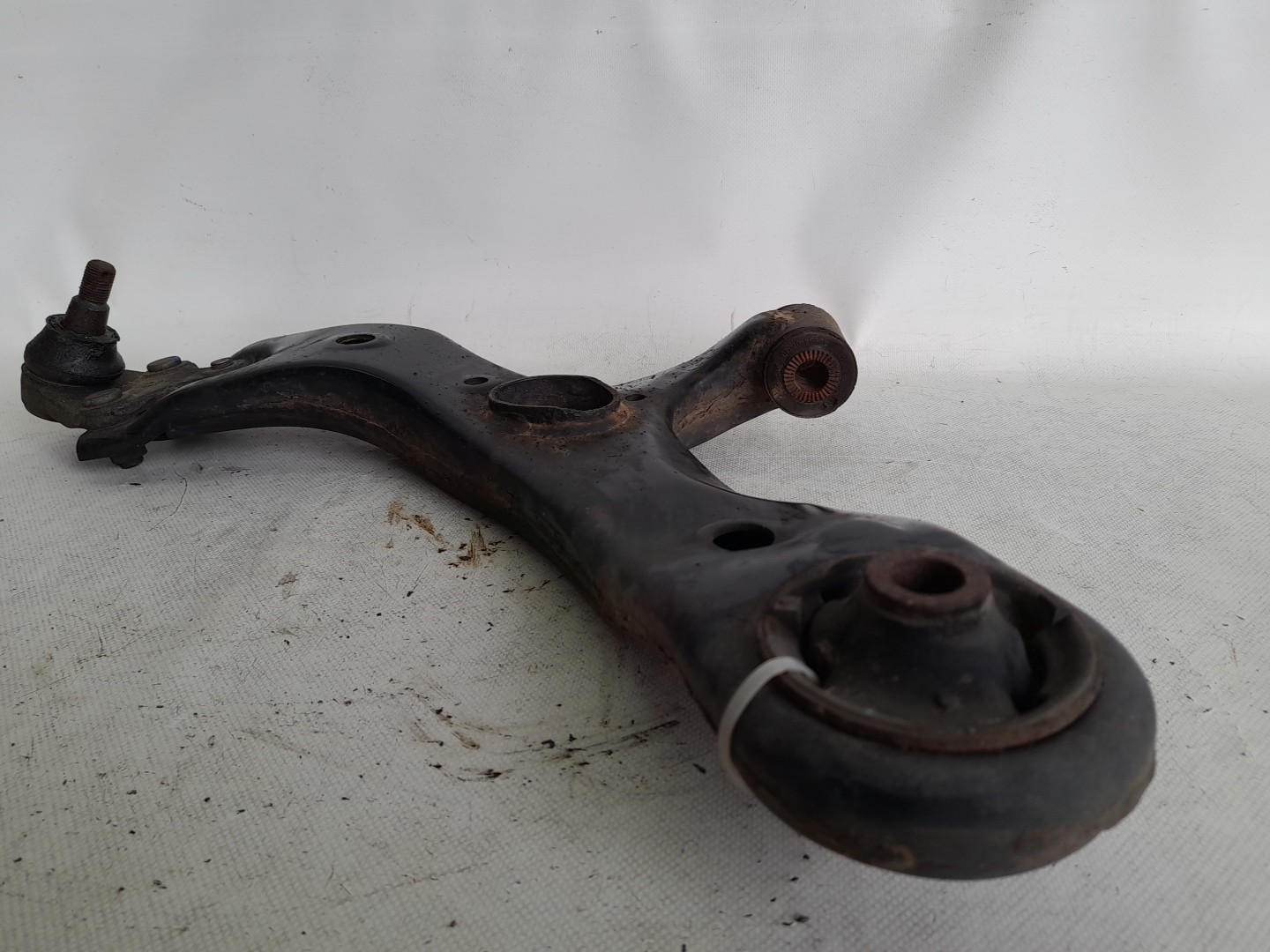 Left front suspension arm TOYOTA Auris Hatchback (_E15_) Imagem-1