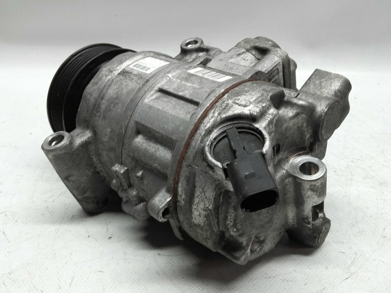 AC compressor AUDI A4 Avant (8K5, B8) Imagem-1
