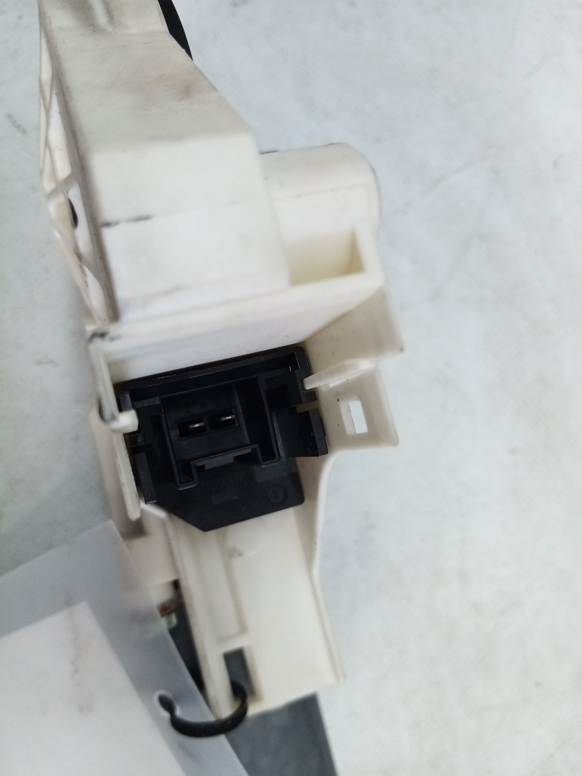 Front Left Window Motor AUDI A4 Avant (8K5, B8) Imagem-2