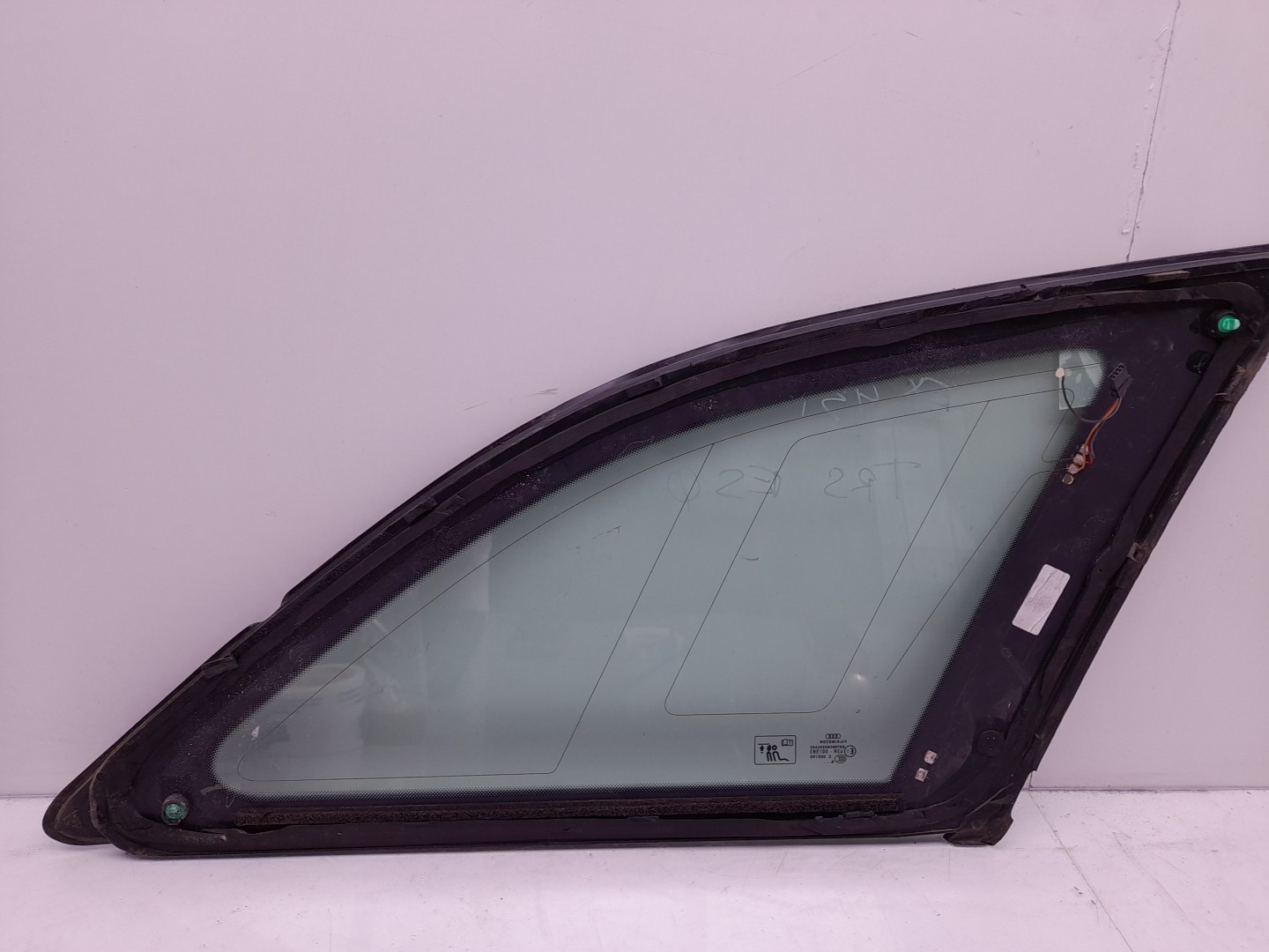 Vitre de custode arrière gauche AUDI A4 Avant (8K5, B8) Imagem-1