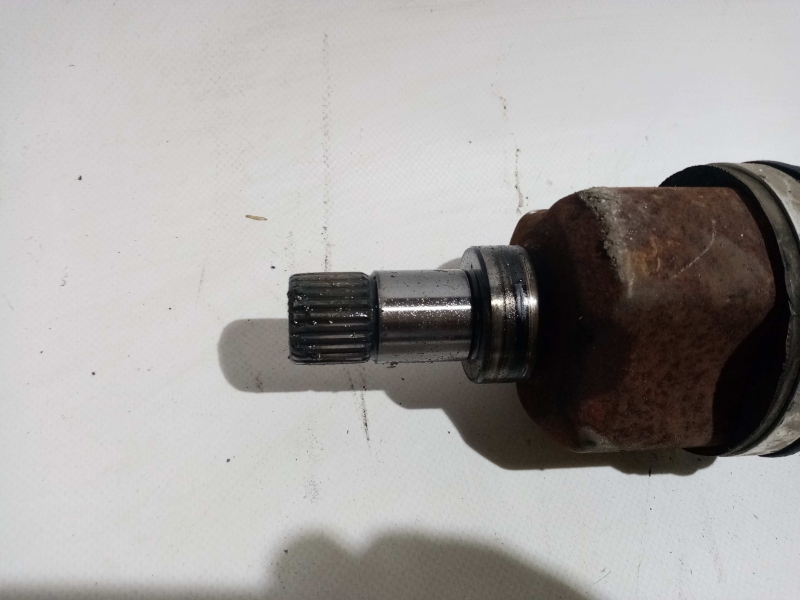 Left front driveshaft PEUGEOT 308 SW Imagem-1